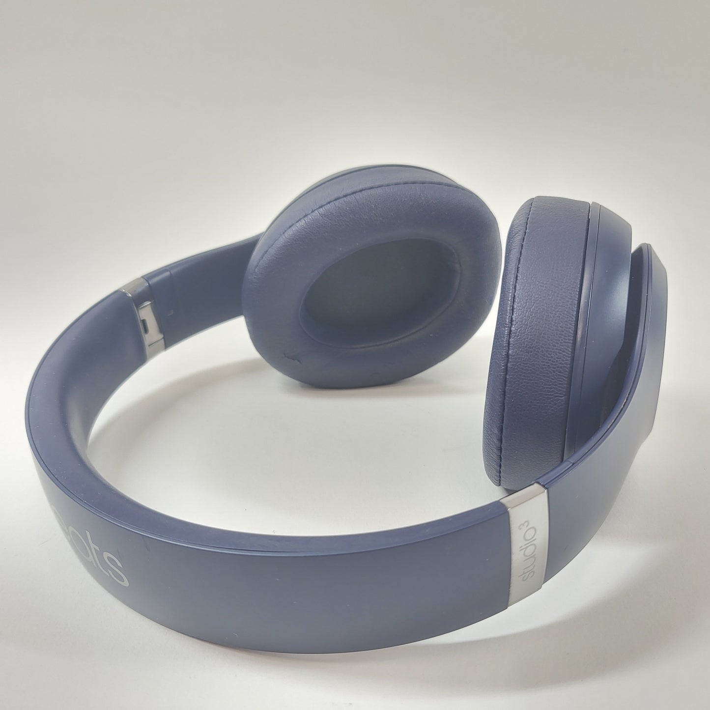 Beats Studio3 Wireless On-Ear Bluetooth Headphones Navy A1914