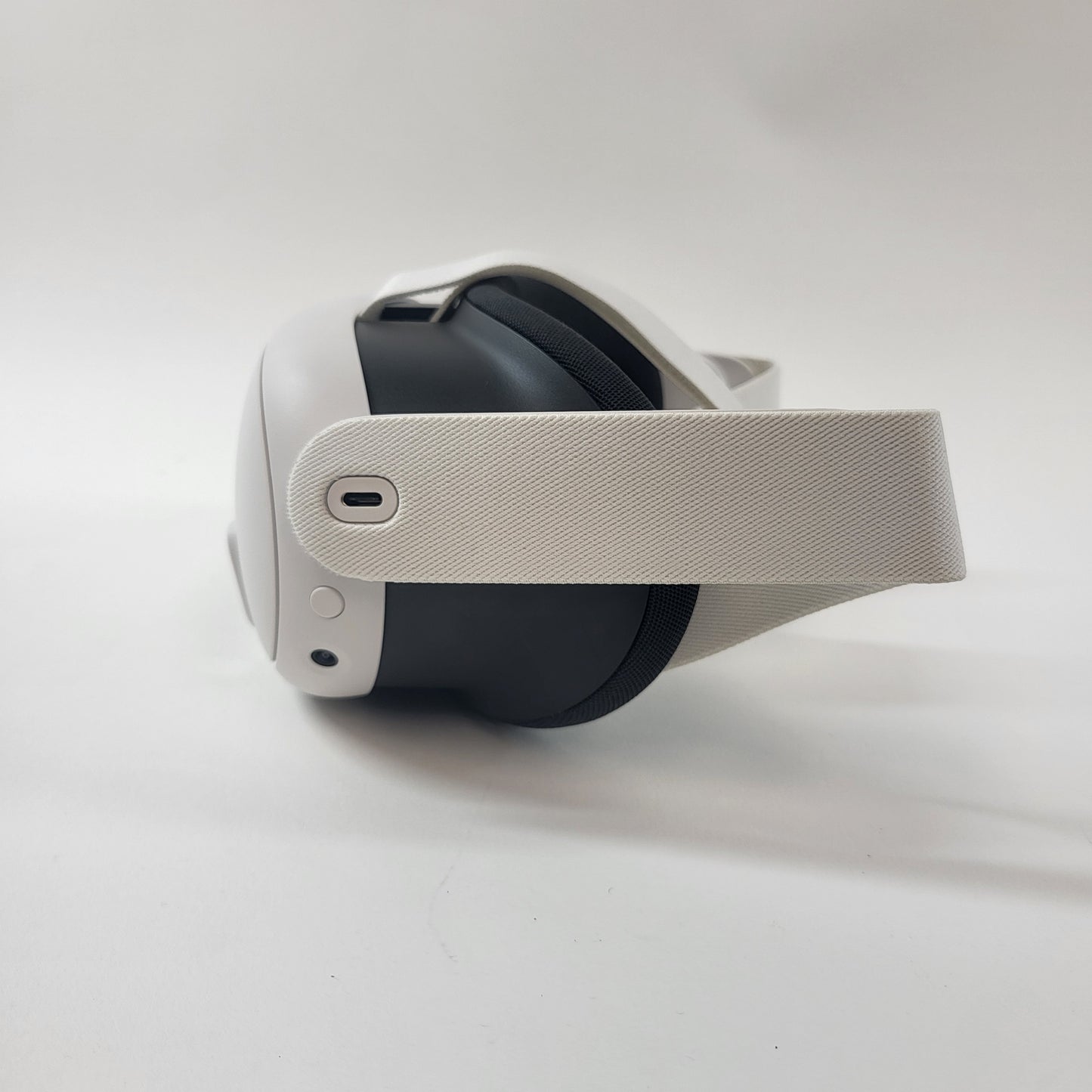 Meta Quest 3 512GB Standalone All-in-One VR Headset S3A