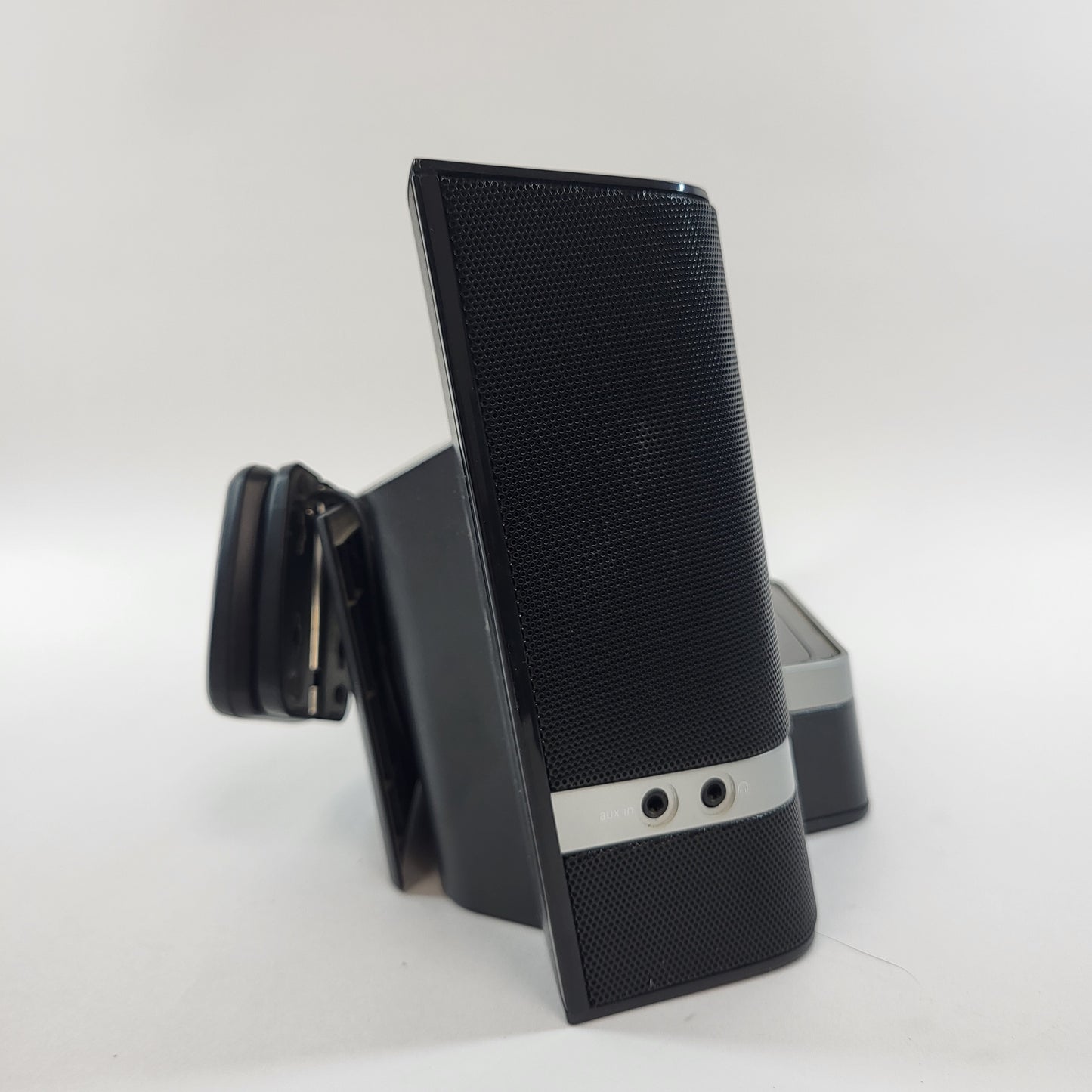 Broken SiriusXM Portable Speaker Dock Portable Speaker SXABB2