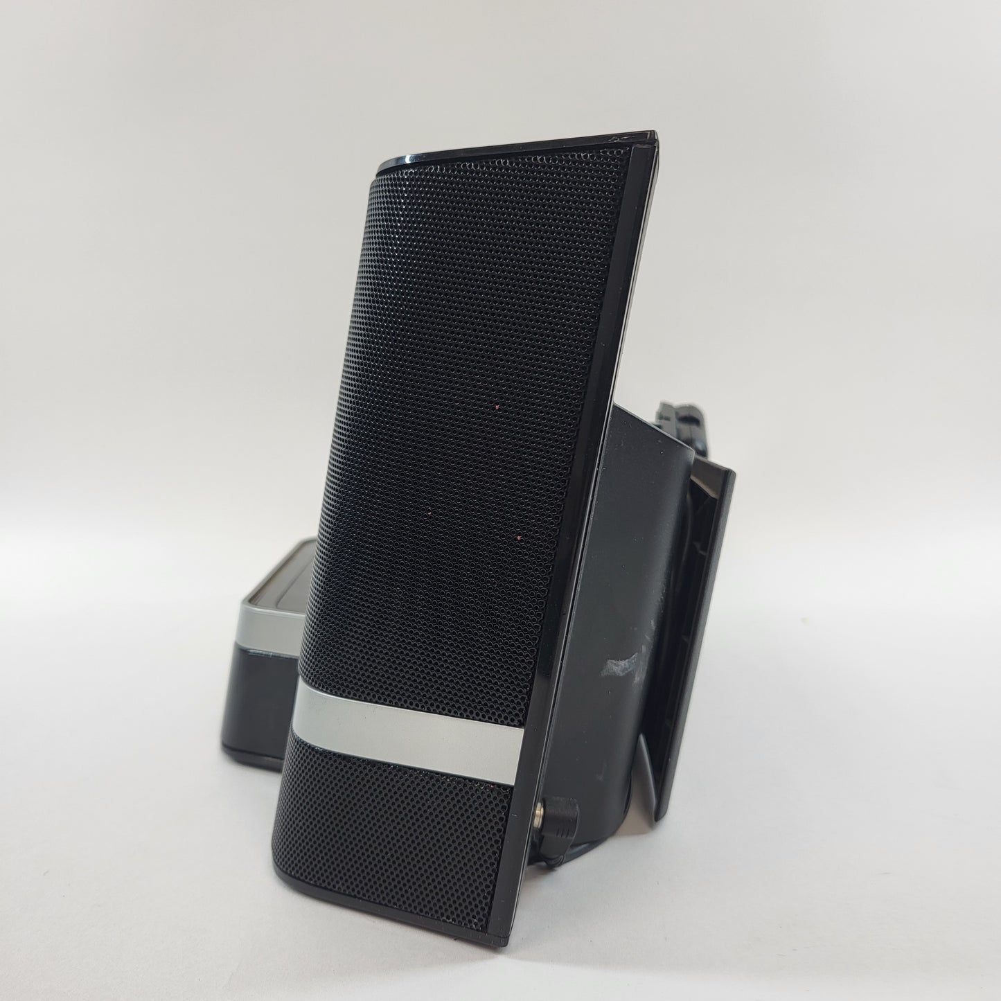 Broken SiriusXM Portable Speaker Dock Portable Speaker SXABB2