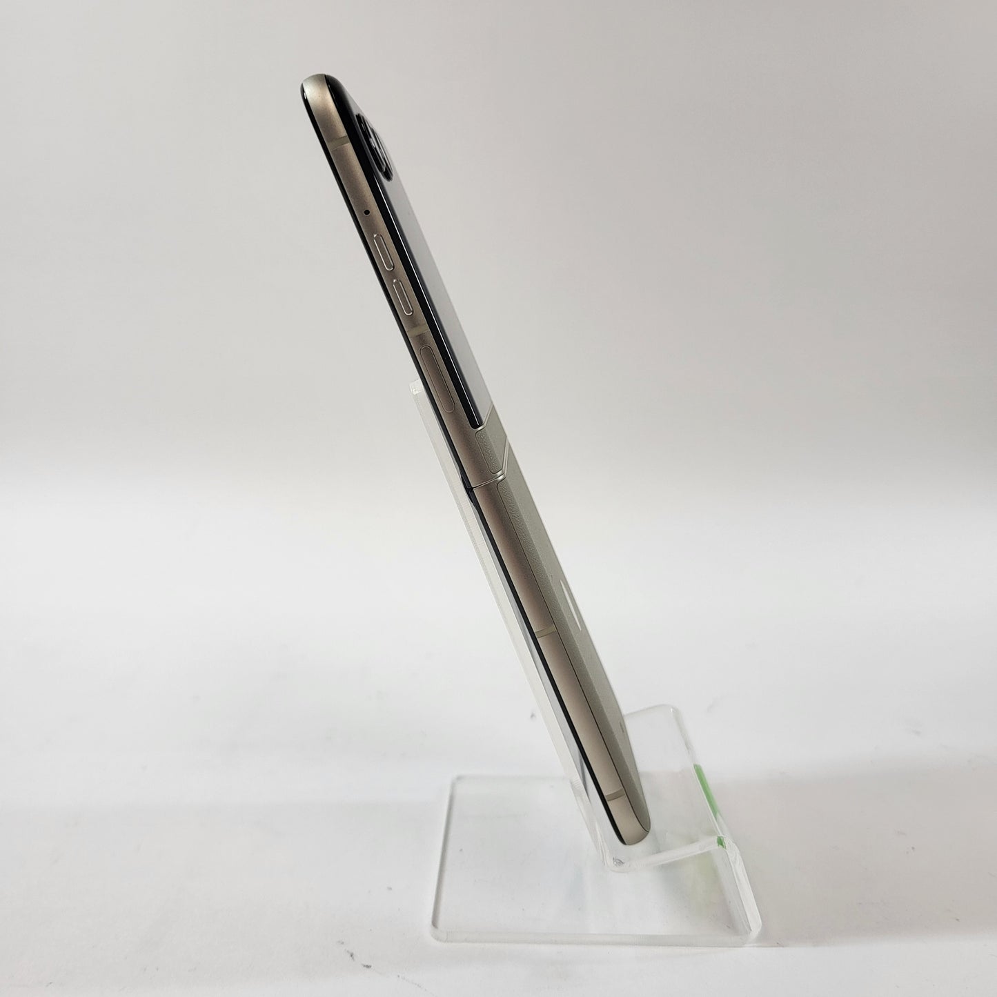 Factory Unlocked Motorola Razr 256GB 14 Gold XT2453-3