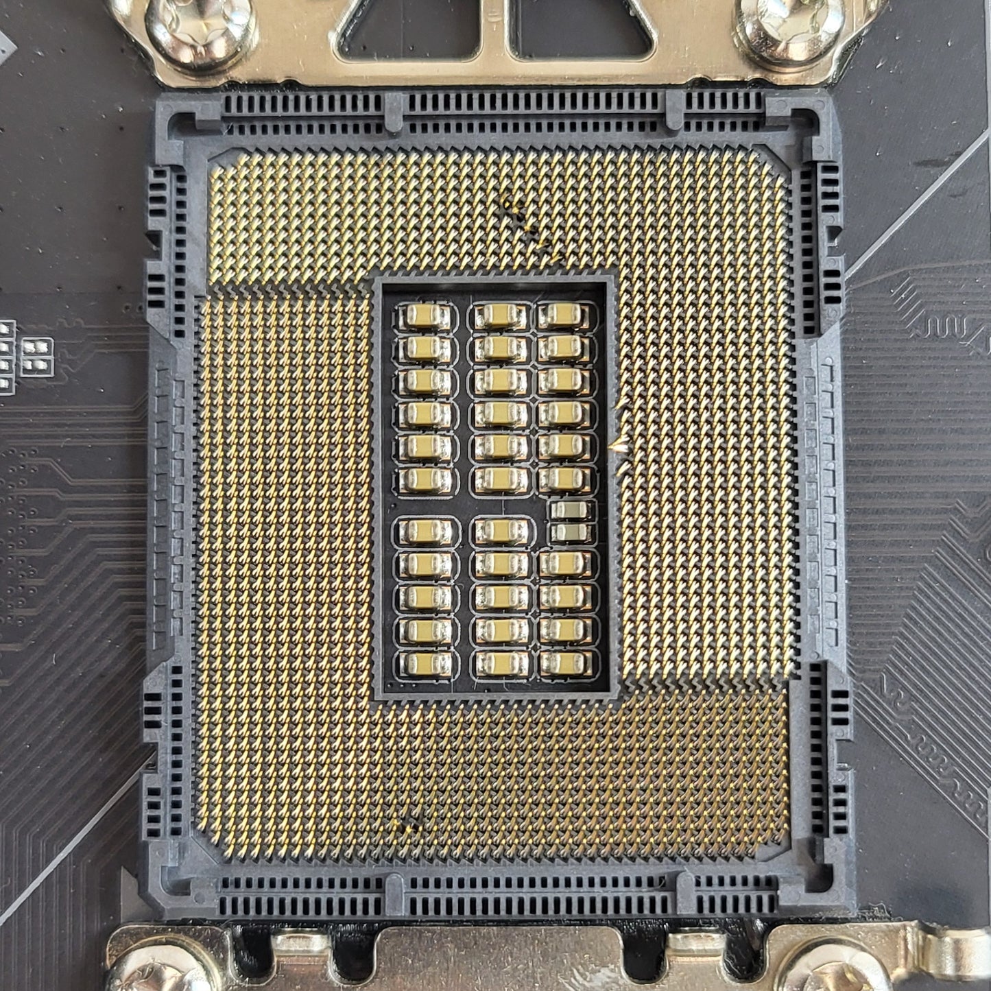 Gigabyte Z690 Gaming X LGA 1700 ATX Gaming Motherboard Intel DDR5