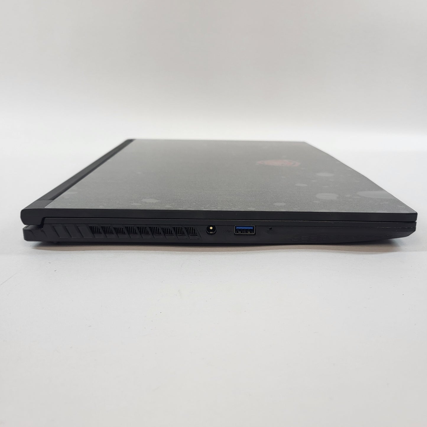 MSI Thin GF63 9SCX 15.6" i5-9300H 8GB RAM 256GB SSD GeForce GTX 1650 Max Q