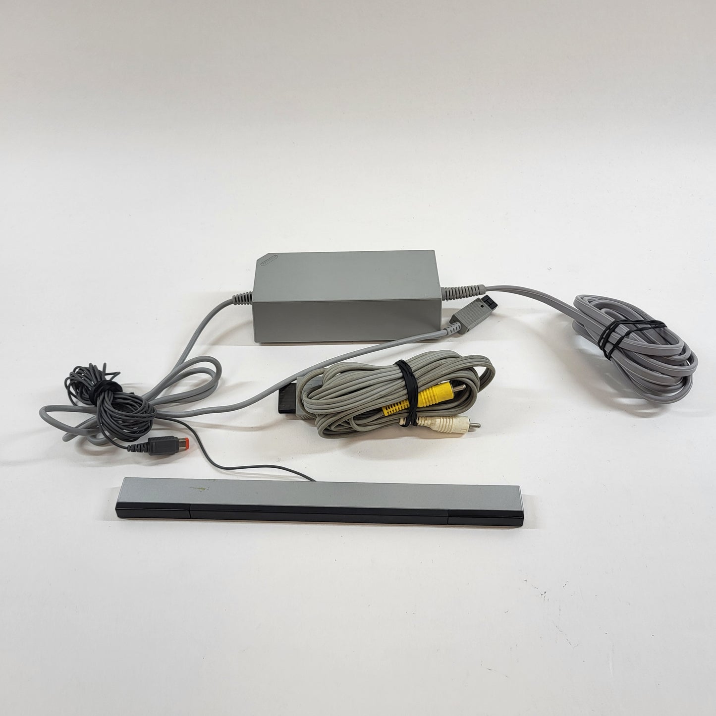 Nintendo Wii Console Gaming System RVL-001 White