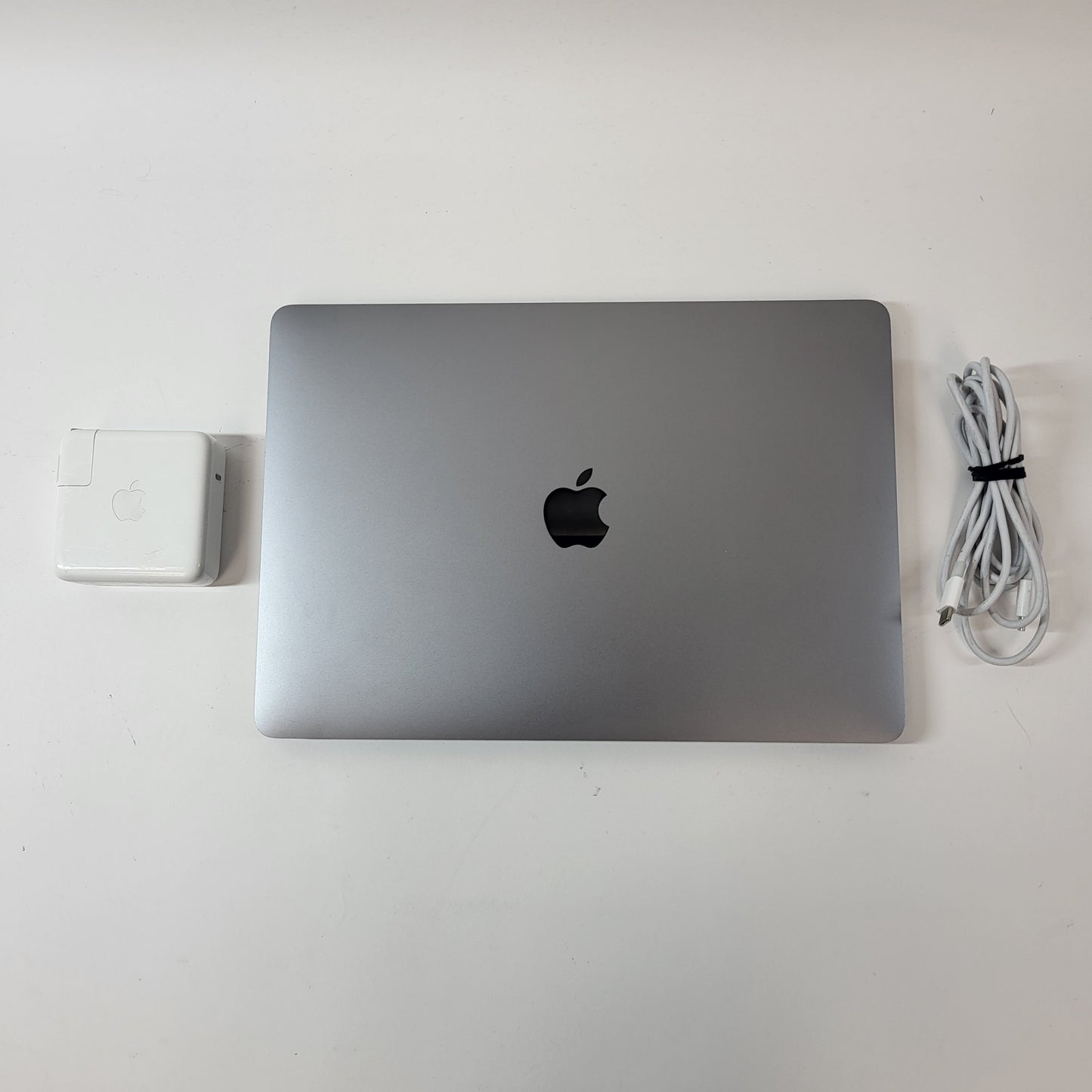 2022 Apple MacBook Pro 13.3" M2 10C GPU 3.5GHz 8GB RAM 256GB SSD A2338