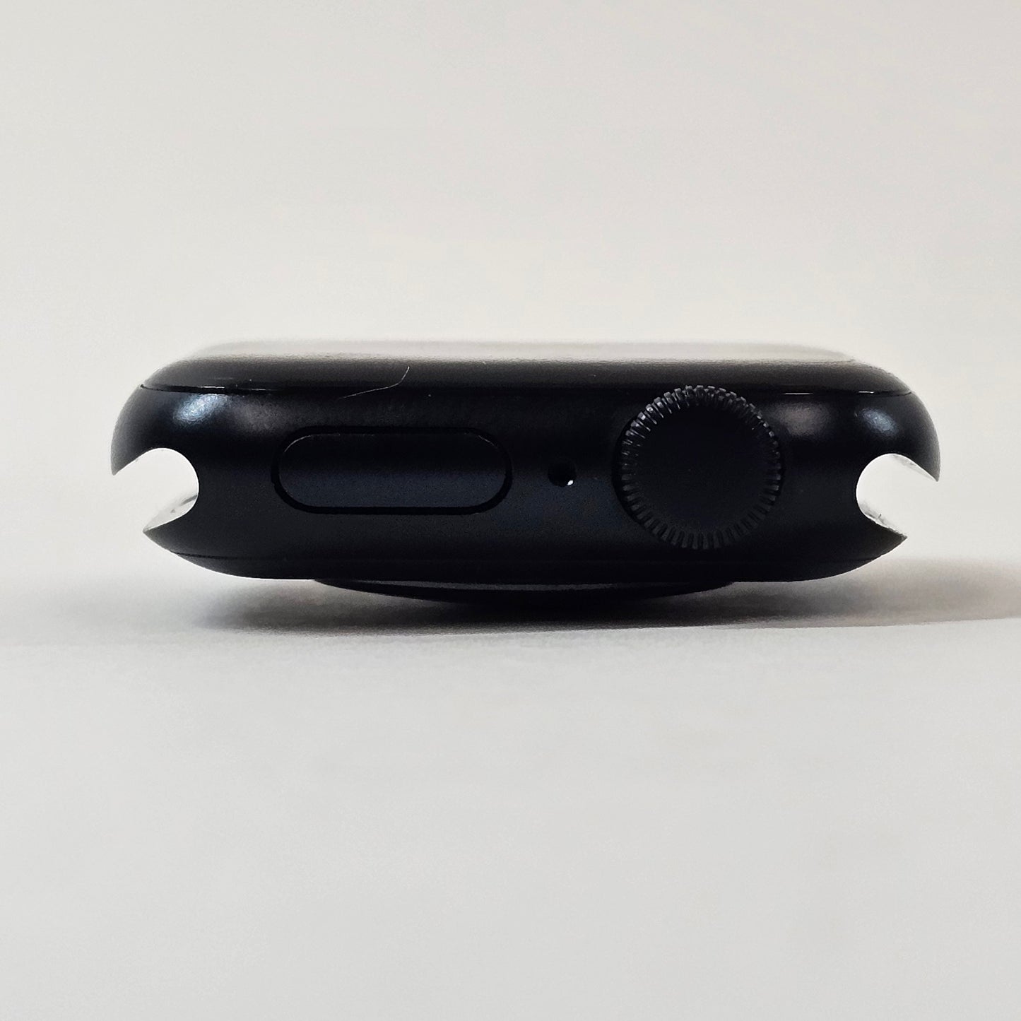 GPS Only Apple Watch SE 2nd Gen 40MM Black Aluminum MXE73LL/A