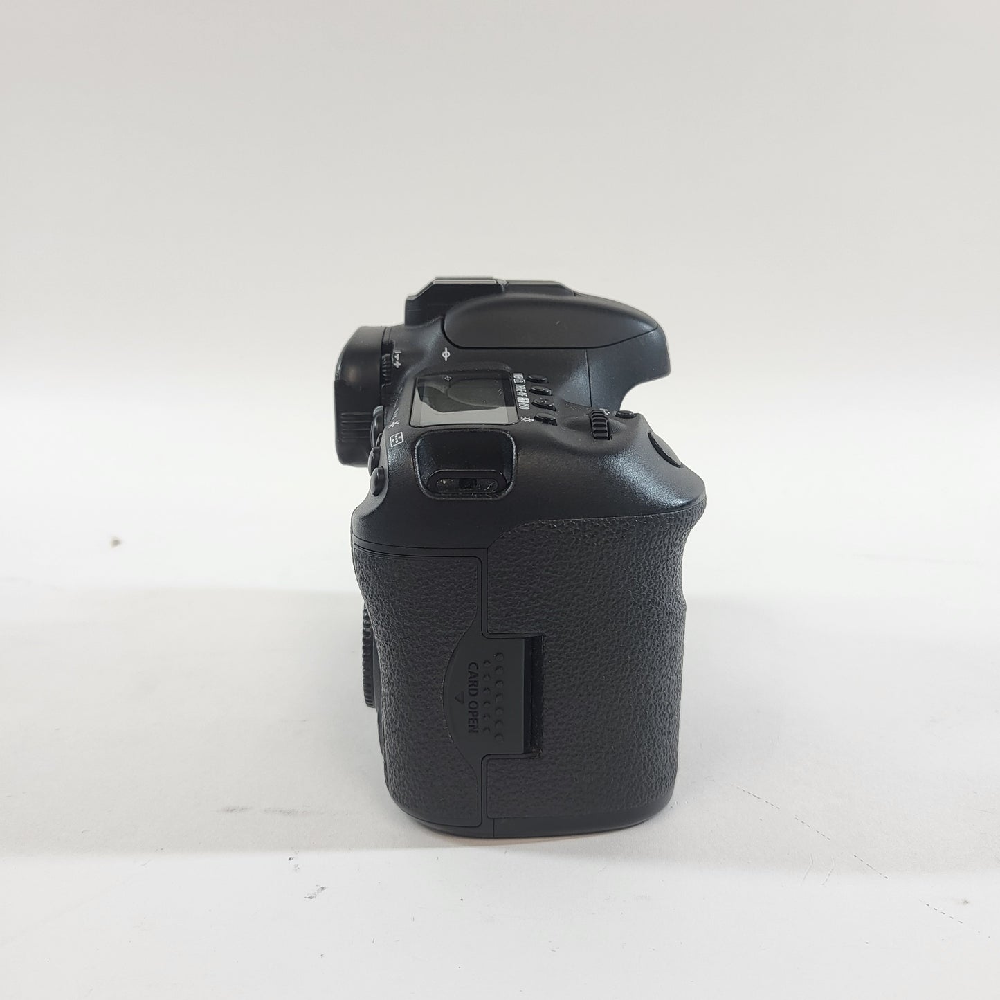 Canon EOS 7D Mark II 20.2MP Digital SLR DSLR Camera