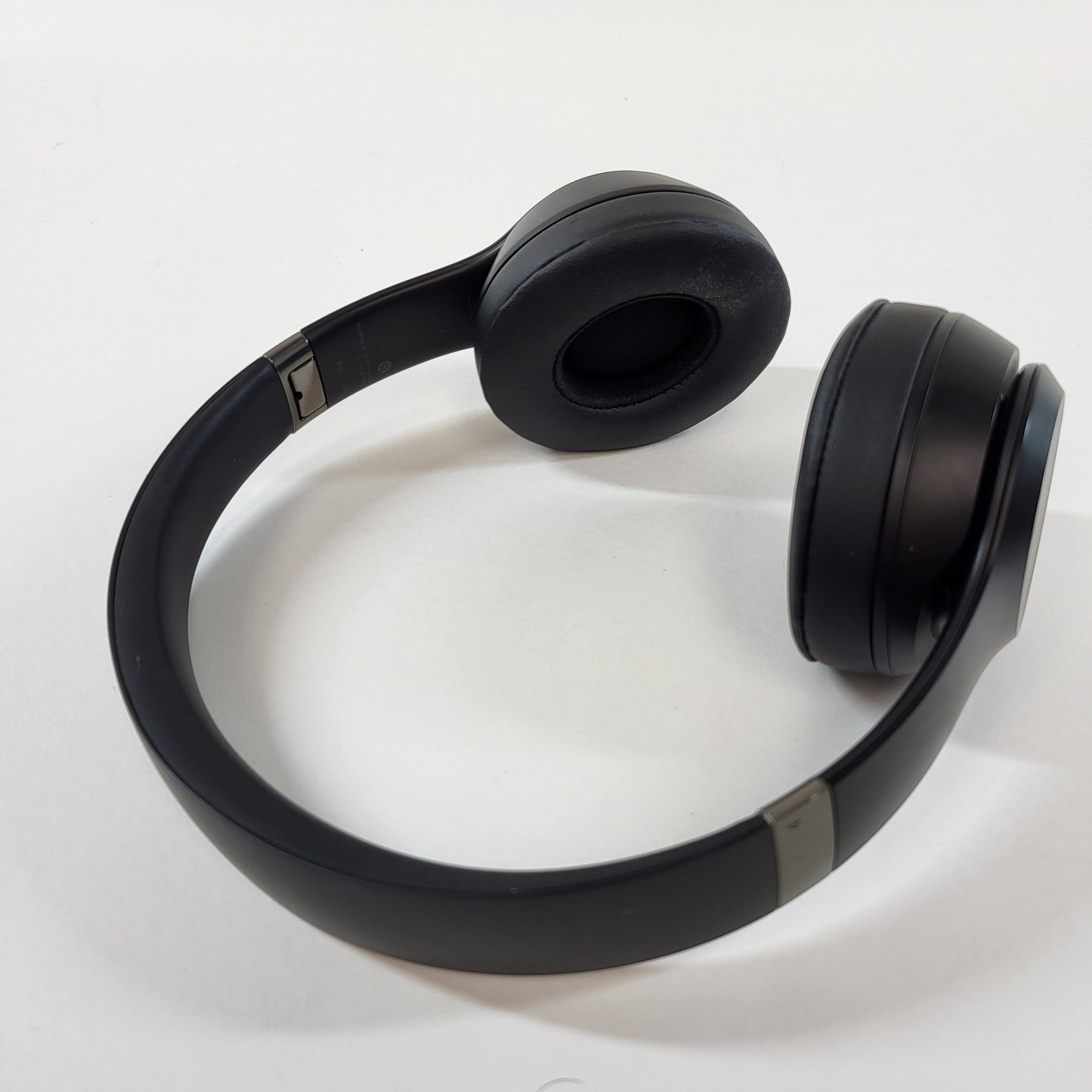 Beats Solo4 Wireless On-Ear Bluetooth Headphones Black A3140