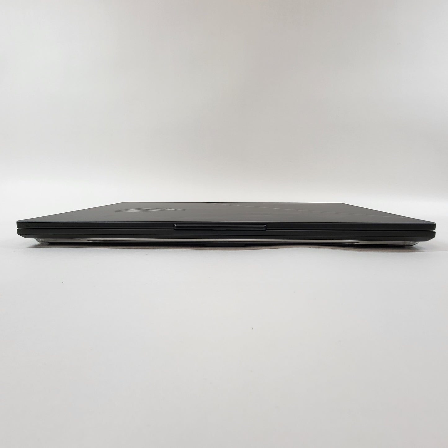 Asus ROG Strix G733PZV 17.3" Ryzen 9 7945HX3D 32GB RAM 2TB GeForce RTX 4080