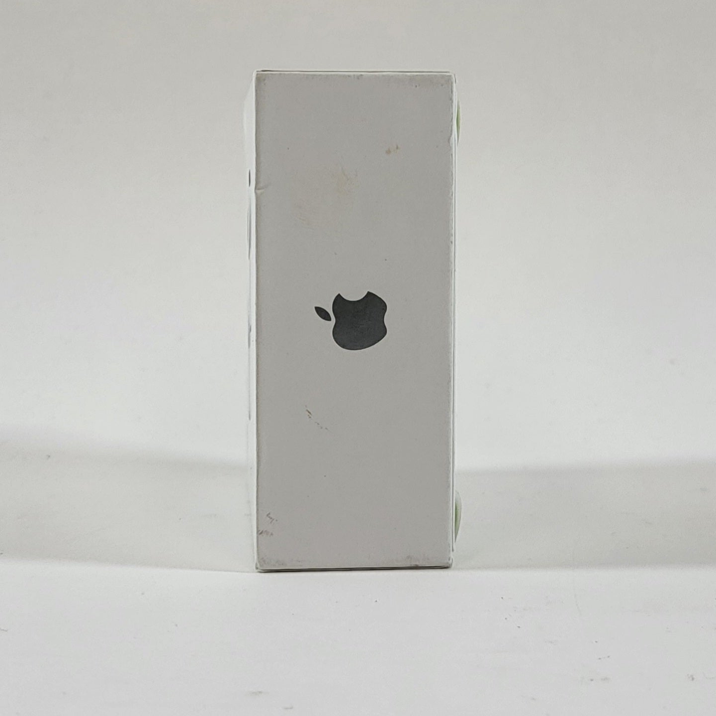 New Apple AirPods 4th Gen ANC with MagSafe Charging Case A3056 A3055 A3059 A3059