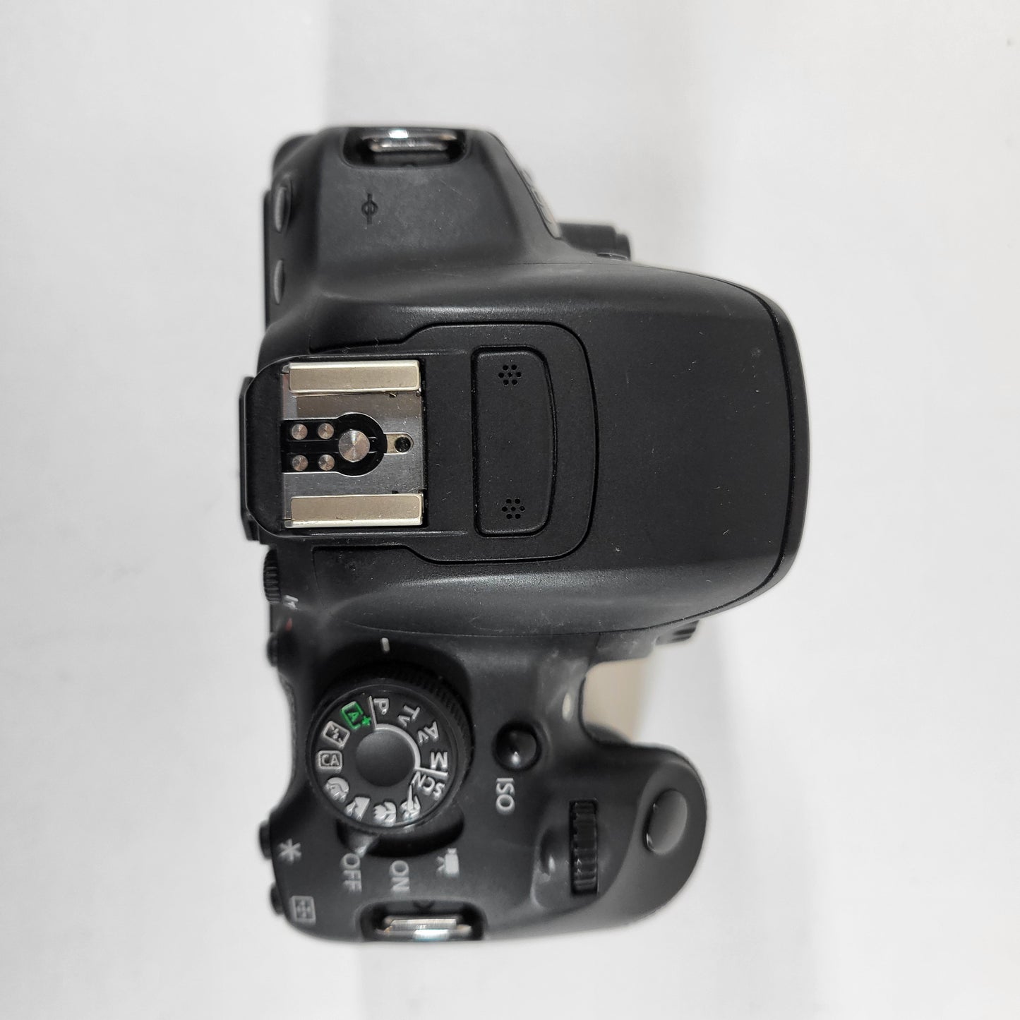 Canon EOS Rebel T5i 18.0MP Digital SLR DSLR Camera