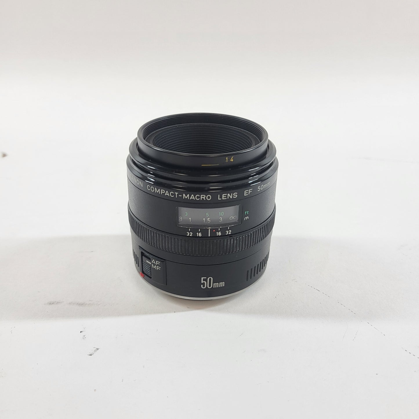 Canon EF 50mm f/2.5 50mm f/2.5