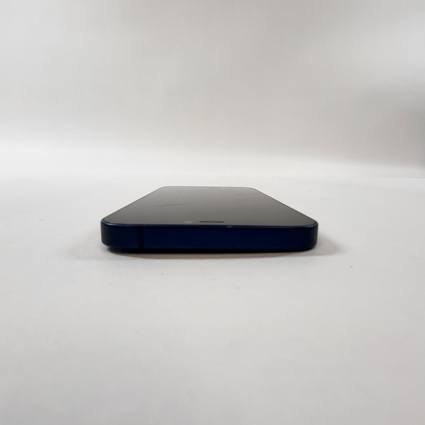 Unlocked Apple iPhone 12 64GB Blue MGF73LL/A
