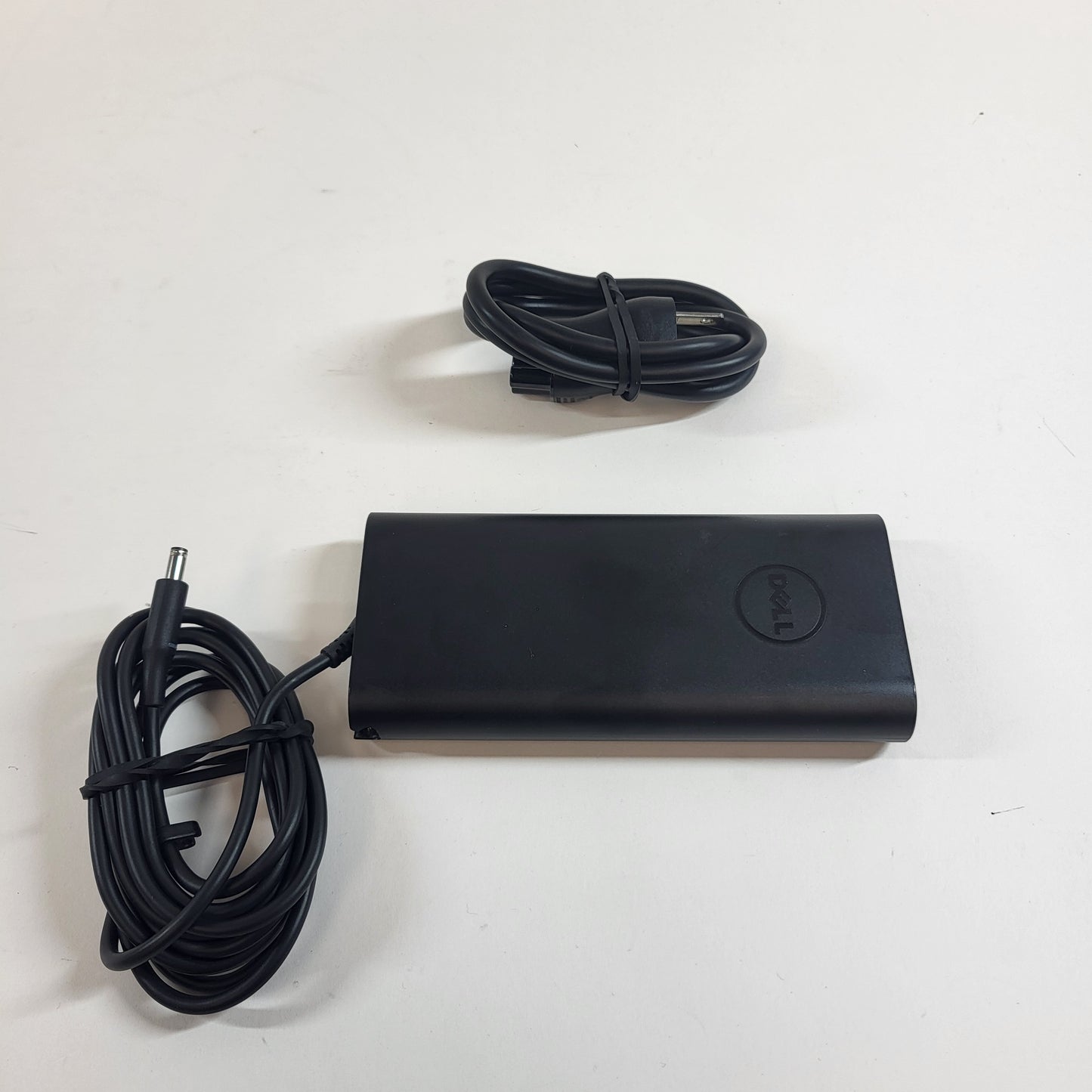 Dell XPS 9560 15.6" i7-7700HQ 2.8GHz 32GB RAM 1TB SSD GeForce GTX 1050