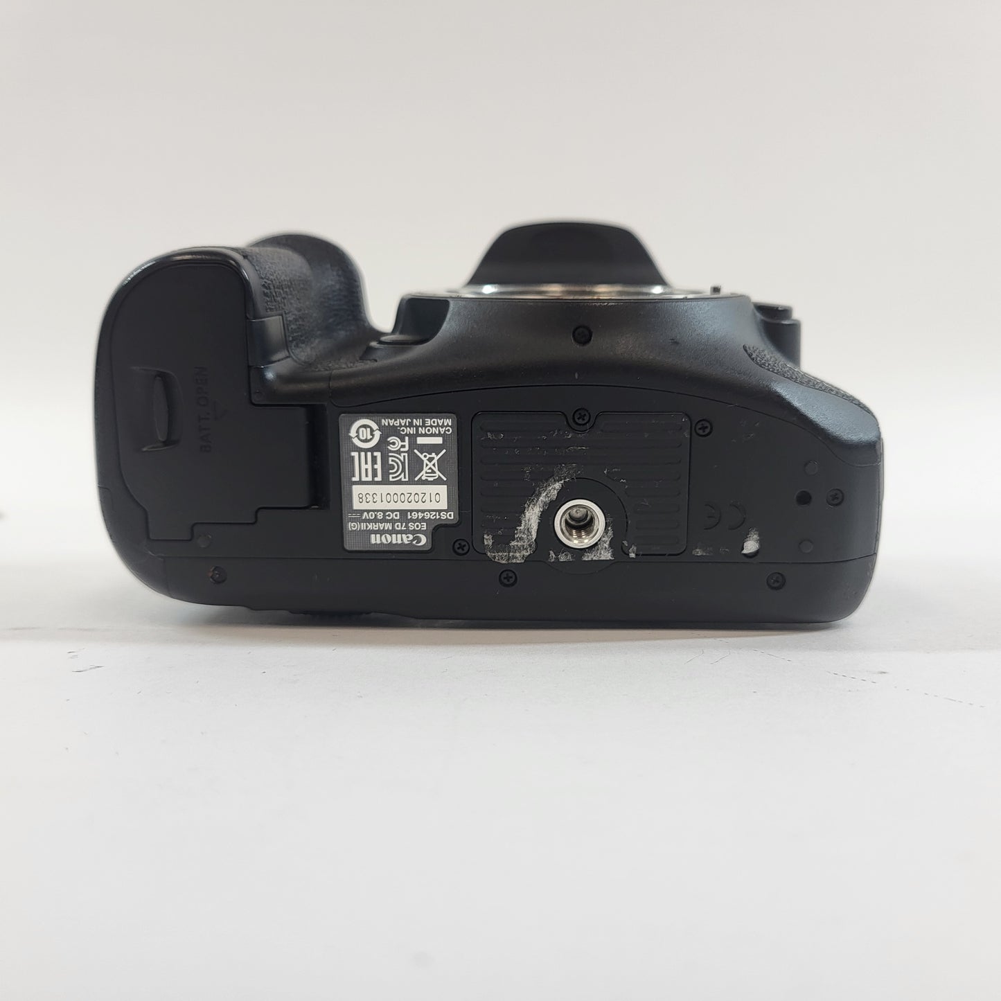Canon EOS 7D Mark II 20.2MP Digital SLR DSLR Camera