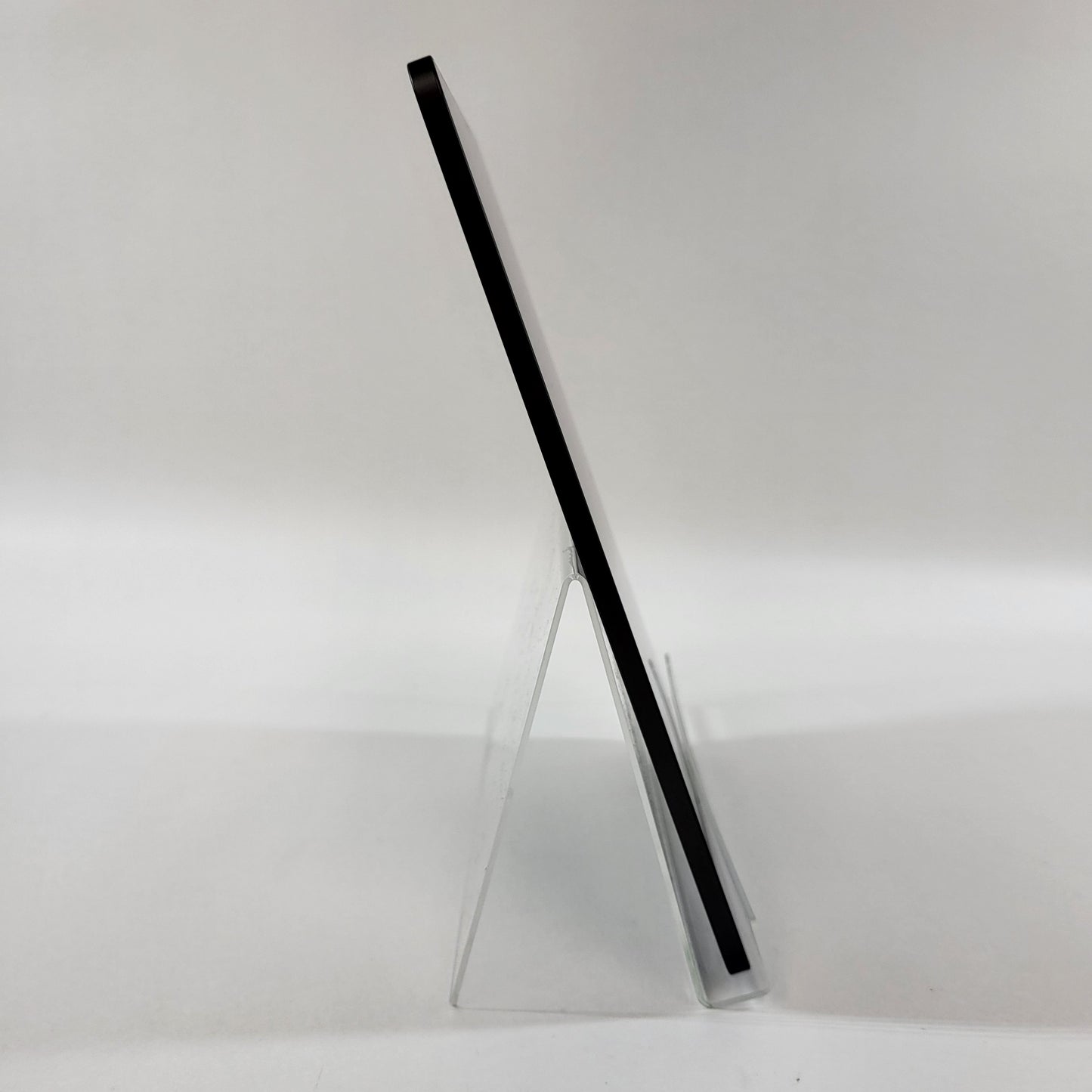 WiFi Only Apple iPad Air 4th Gen 256GB Space gray MYFT2LL/A
