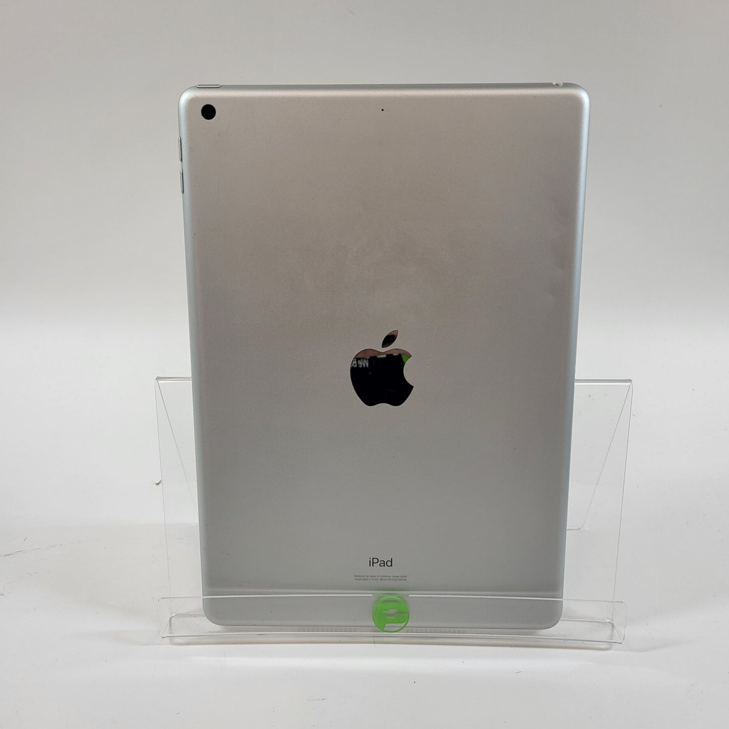 WiFi Only Apple iPad 7th Gen 32GB 17.6.1 Silver MW752LL/A