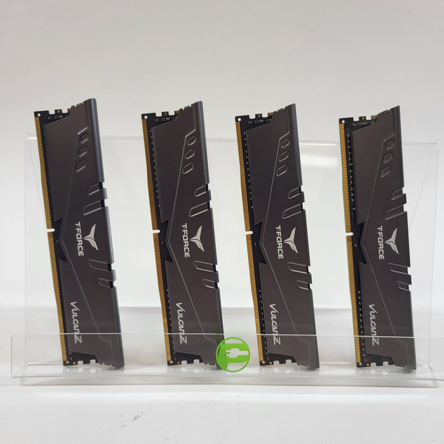 TeamGroup T-Force Vulcan Z 32GB (4x8GB) RAM DDR4 3000MHz TLZGD48G3000HC16CBK
