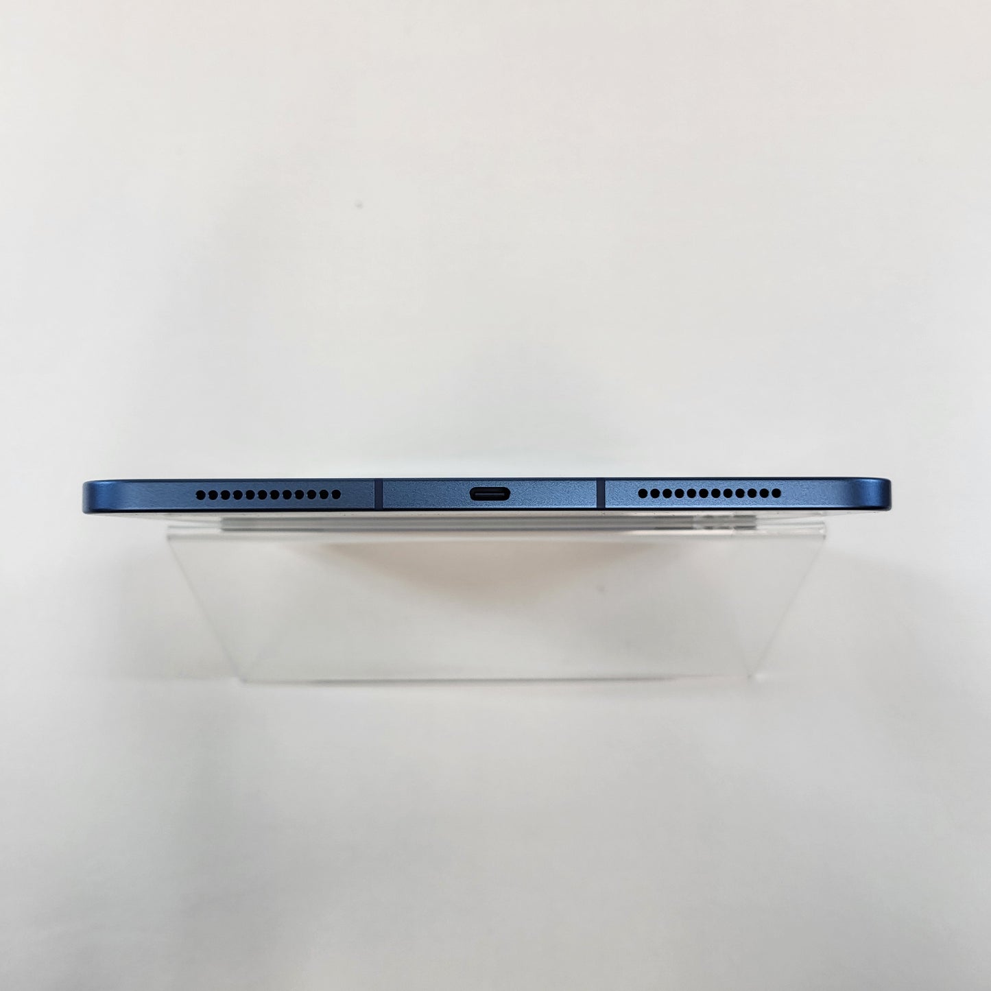 Factory Unlocked Apple iPad 11" (A16) 128GB Blue MD7G4LL/A