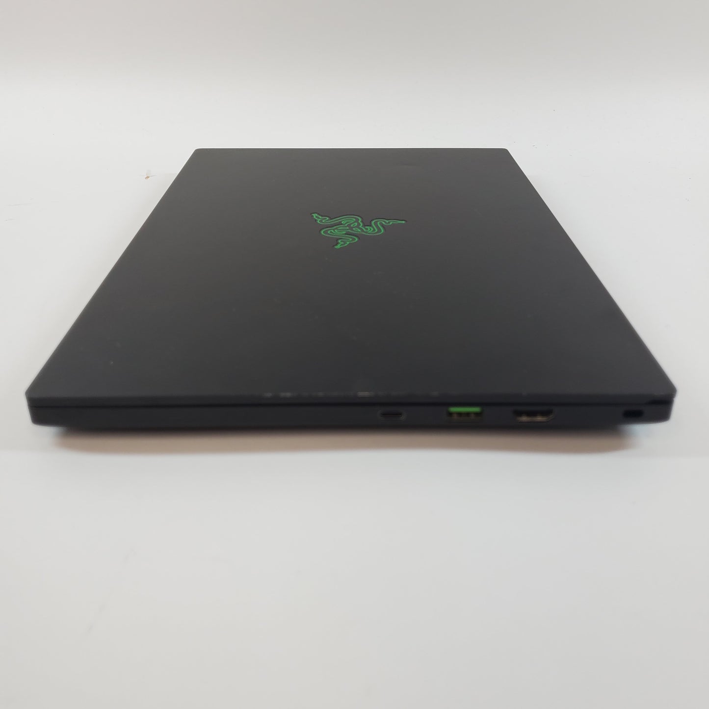Razer Blade 14 RZ09-0370CEA3 14" Ryzen 9 5900HX 3.3GHz 16GB RAM 1TB RTX 3080
