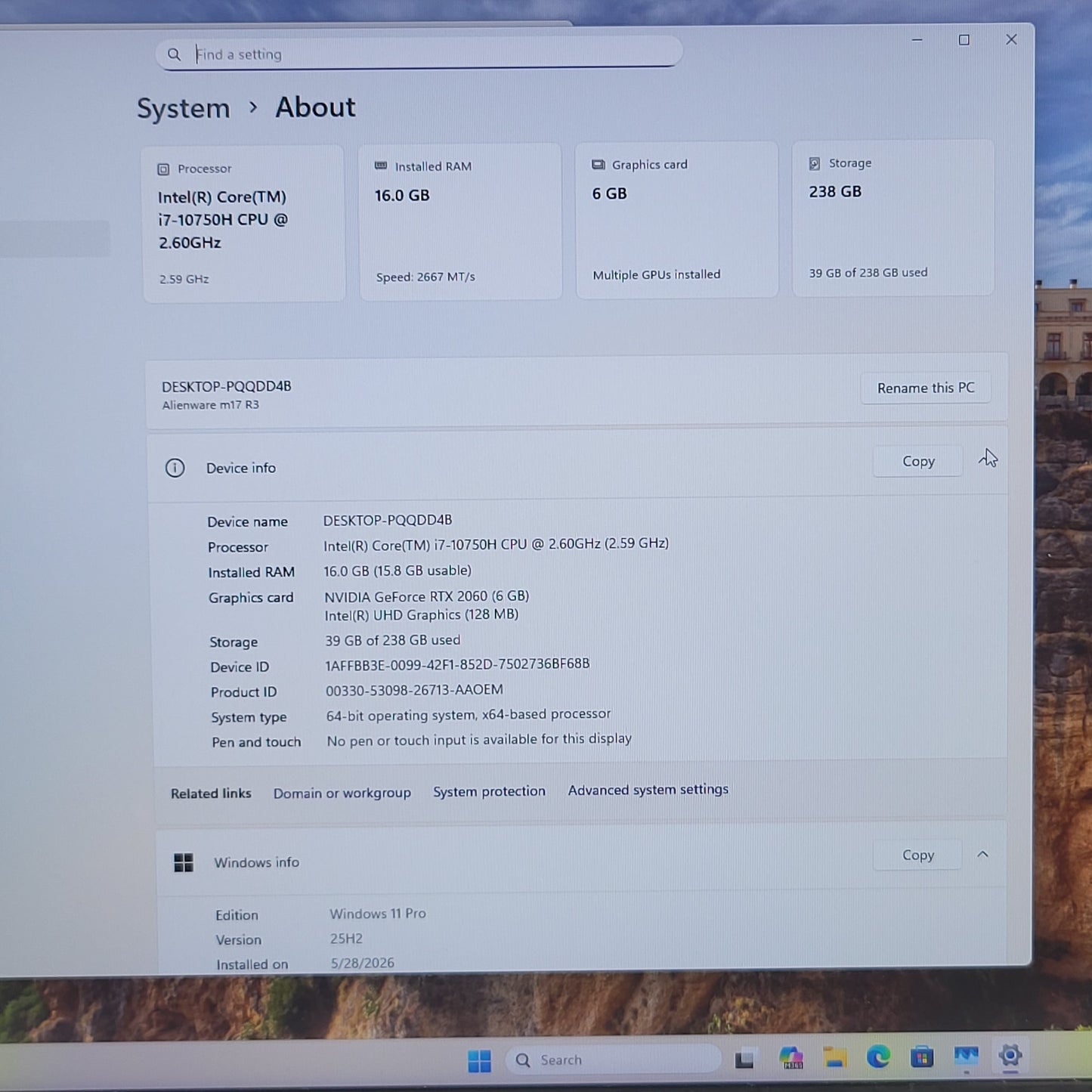 Alienware M17 R3 17.3" i7-10750H 4.6GHz 16GB RAM 256GB SSD GeForce RTX 2060
