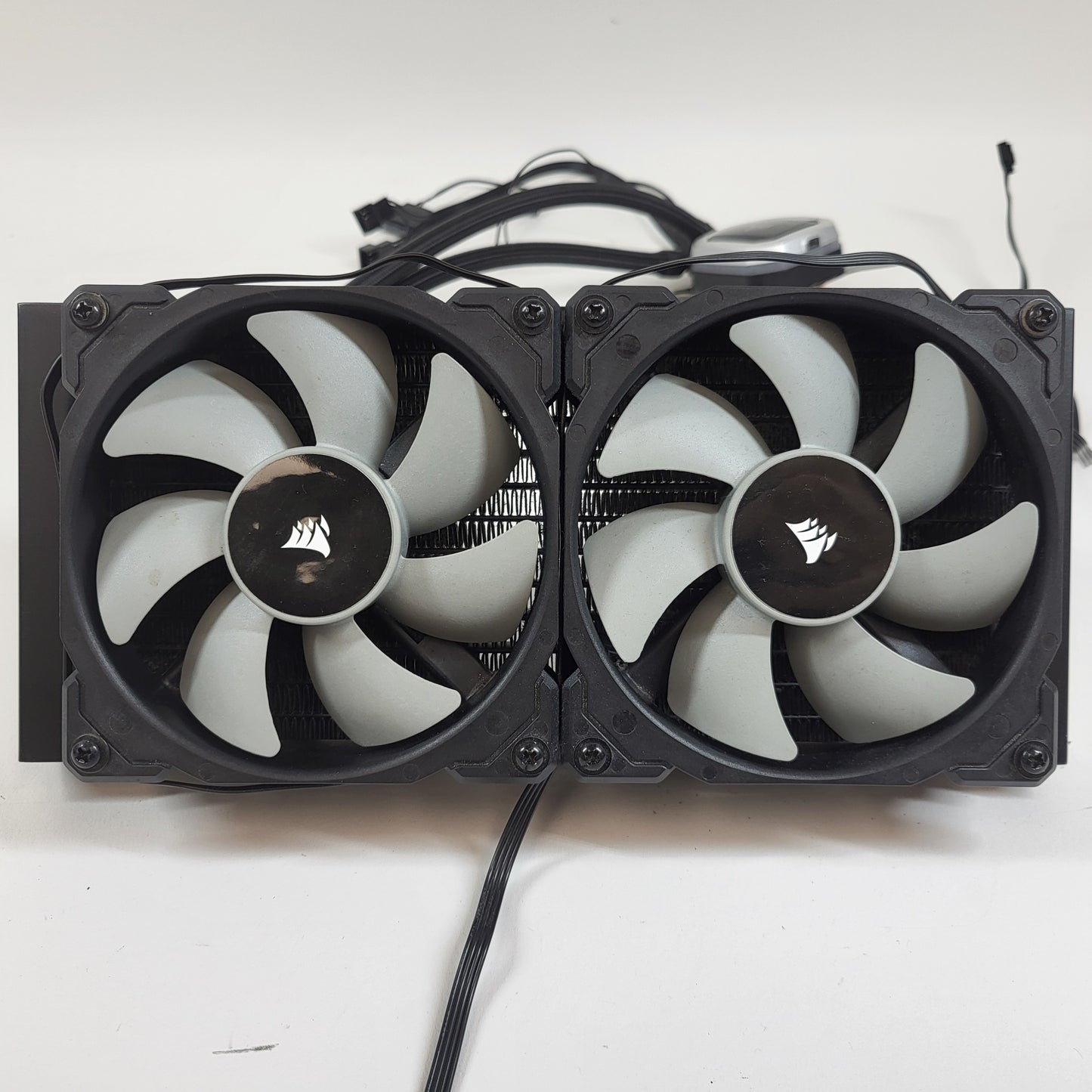 Corsair Hydro Series H100i PRO CPU Cooler CW-9060033-WW/RF 201898700