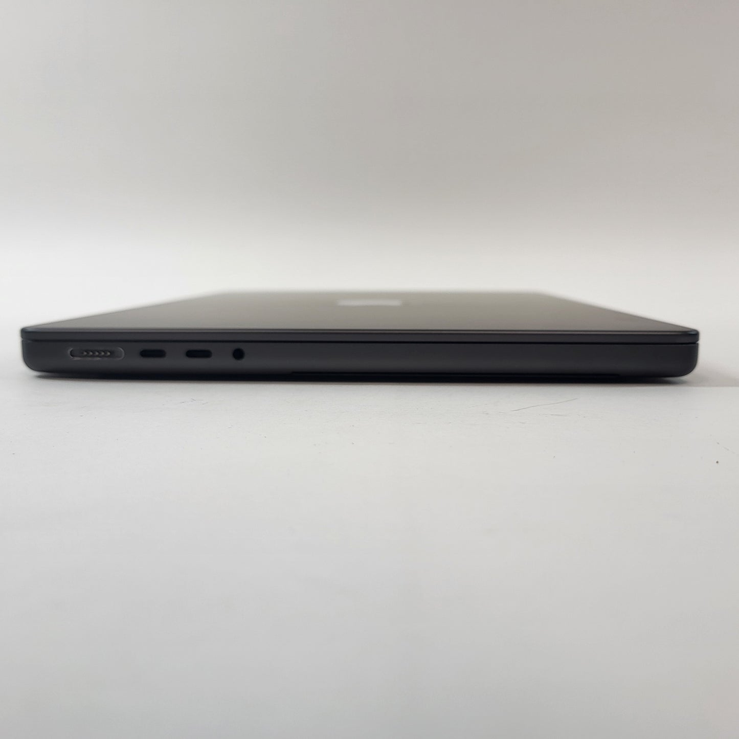 2023 Apple MacBook Pro 14" M3 Pro 14C GPU 4.0GHz 18GB RAM 512GB SSD A2992