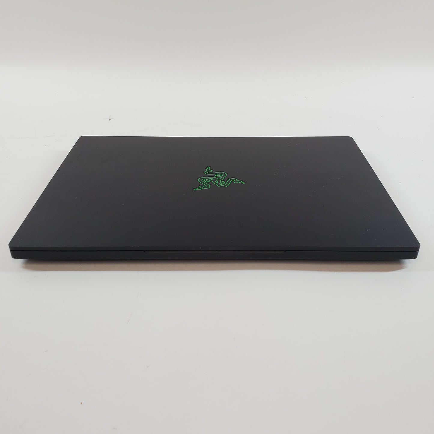 Razer Blade 14 RZ09-0370CEA3 14" Ryzen 9 5900HX 3.3GHz 16GB RAM 1TB RTX 3080