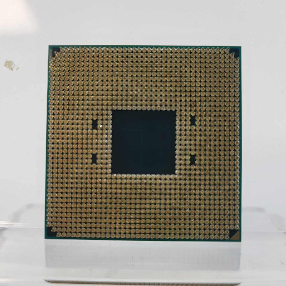 AMD Ryzen 5 5600G 3.90GHz 6 Core 100-000000252 12 Thread AM4