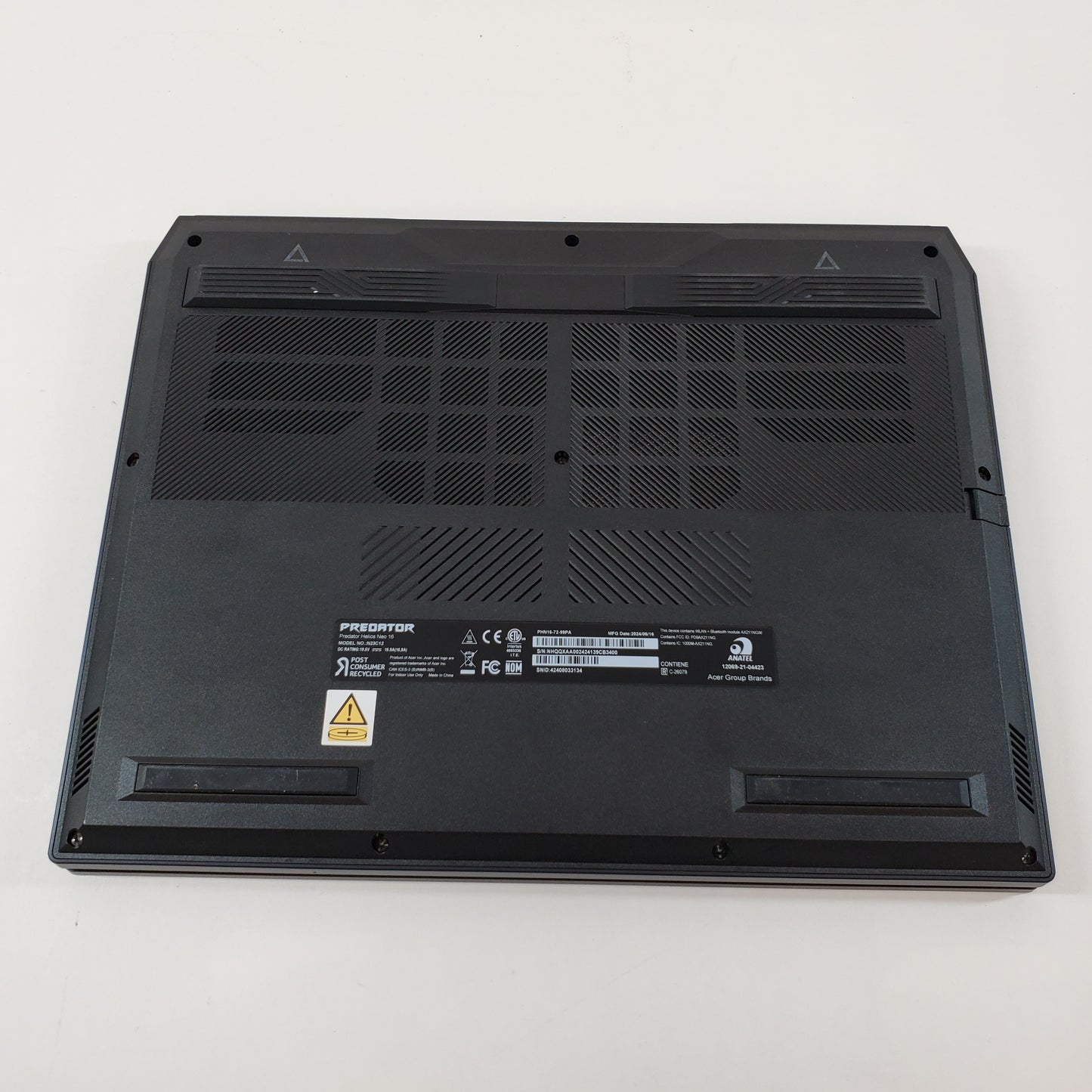 Acer Predator Helios 16 PHN16-72 14" 3.9GHz 8GB RAM 1TB SSD NIVIDIA