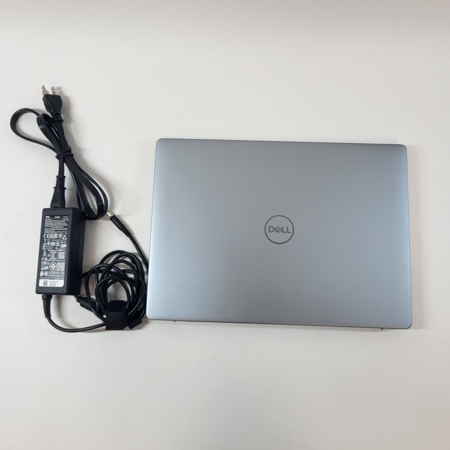 Dell Inspiron 14 5440 P185G 14" intel core 7 150u 1.8GHz 16GB RAM 1TB SSD