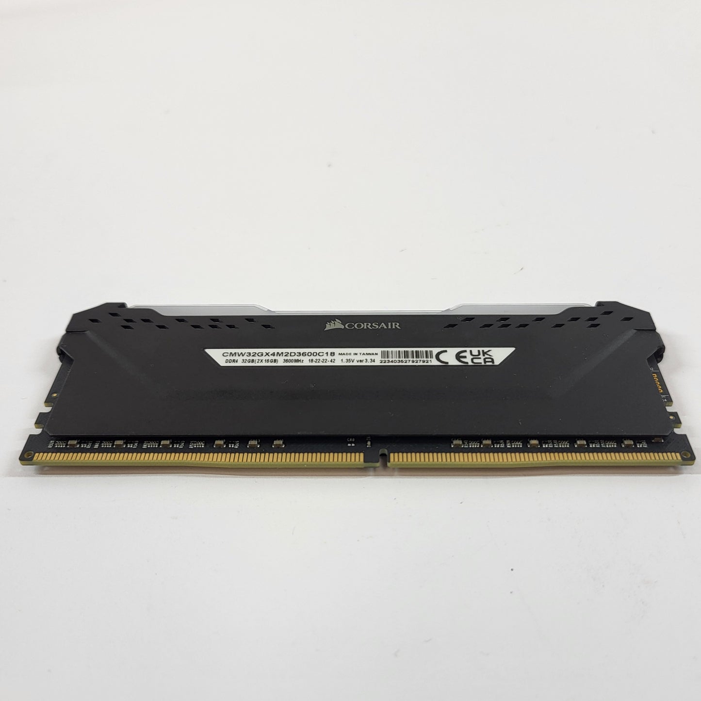 Corsair Vengeance RGB Pro 16GB (1x16GB) RAM DDR4 3600MHz CMW32GX4M2D3600C18