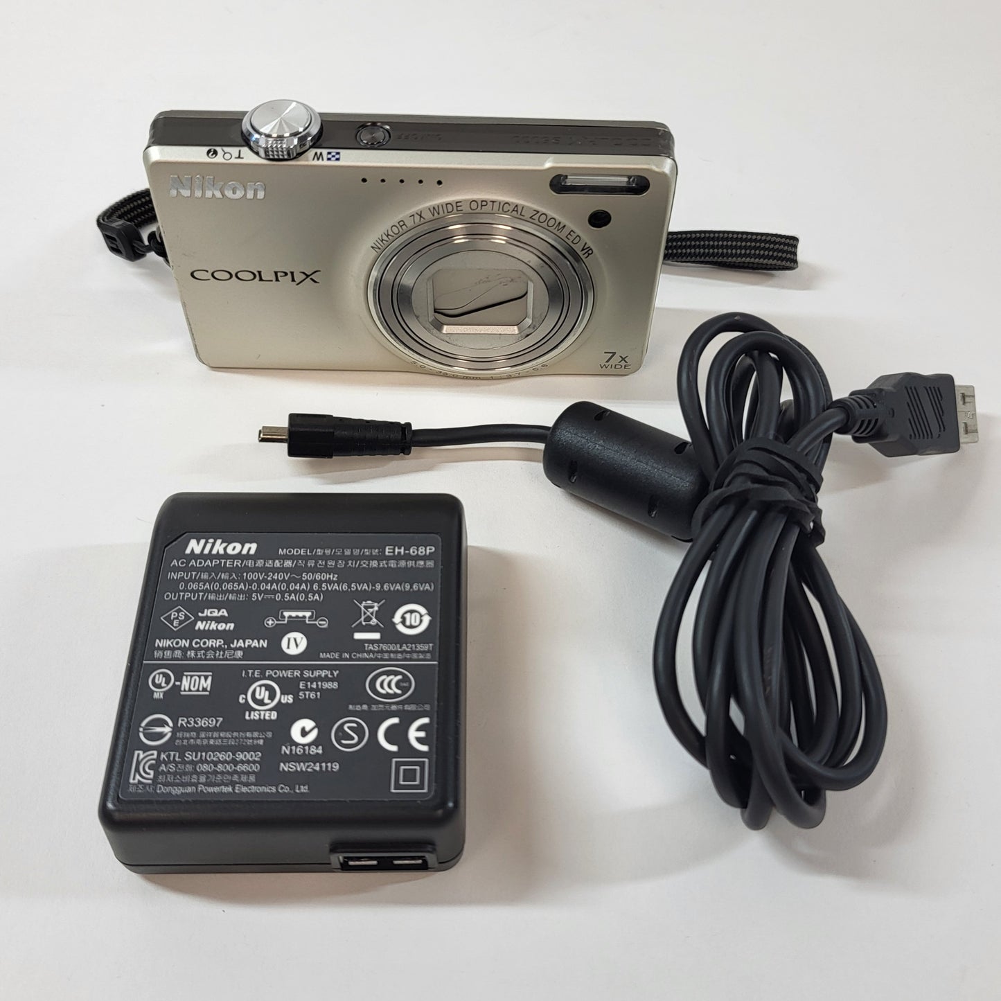 Nikon S6000 14.2MP Digital Camera