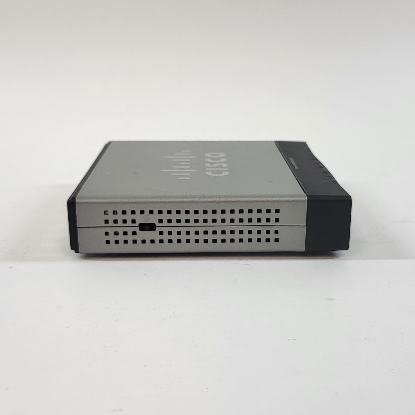 Cisco SD2008 8 Port 10/100/1000 Gigabit Ethernet Switch with Power Adapter