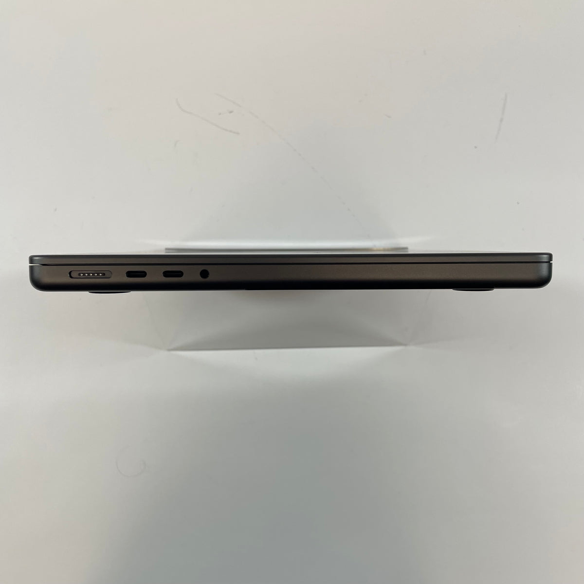 2024 Apple MacBook Pro 14" M4 Max 32C GPU 4.5GHz 36GB RAM 1TB SSD MX2K3LL/A
