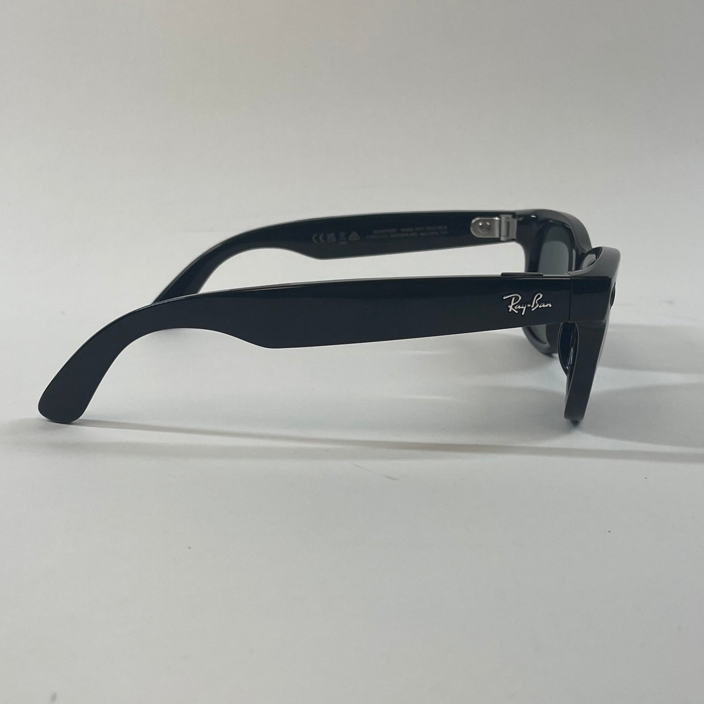 Ray-Ban Meta Wayfarer Gen 1 Matte Black RW4006 601S1M AI Smart Glasses