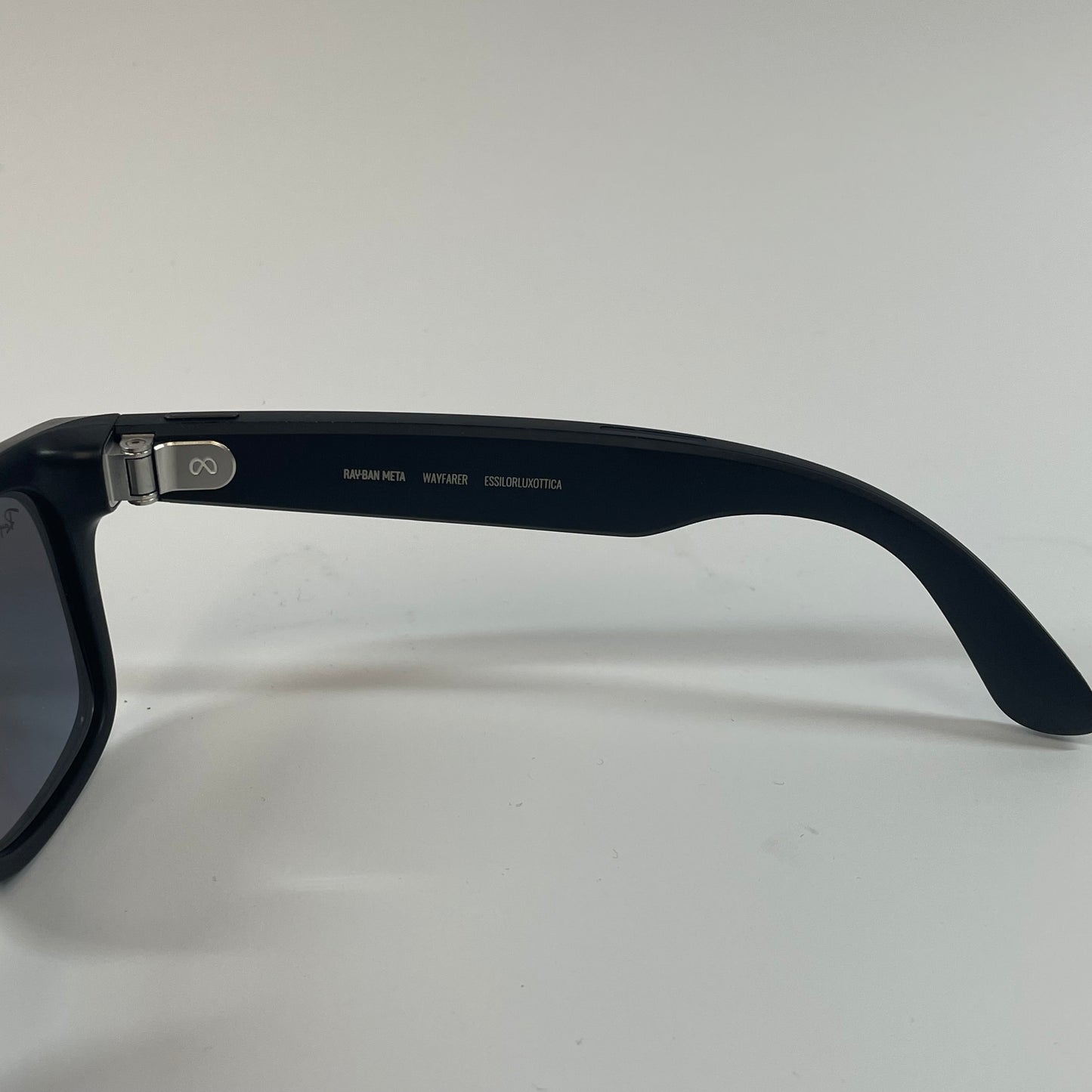 Ray-Ban Meta Wayfarer Gen 1 Shiny Black Polarized RW4006 601ST3 AI Smart Glasses