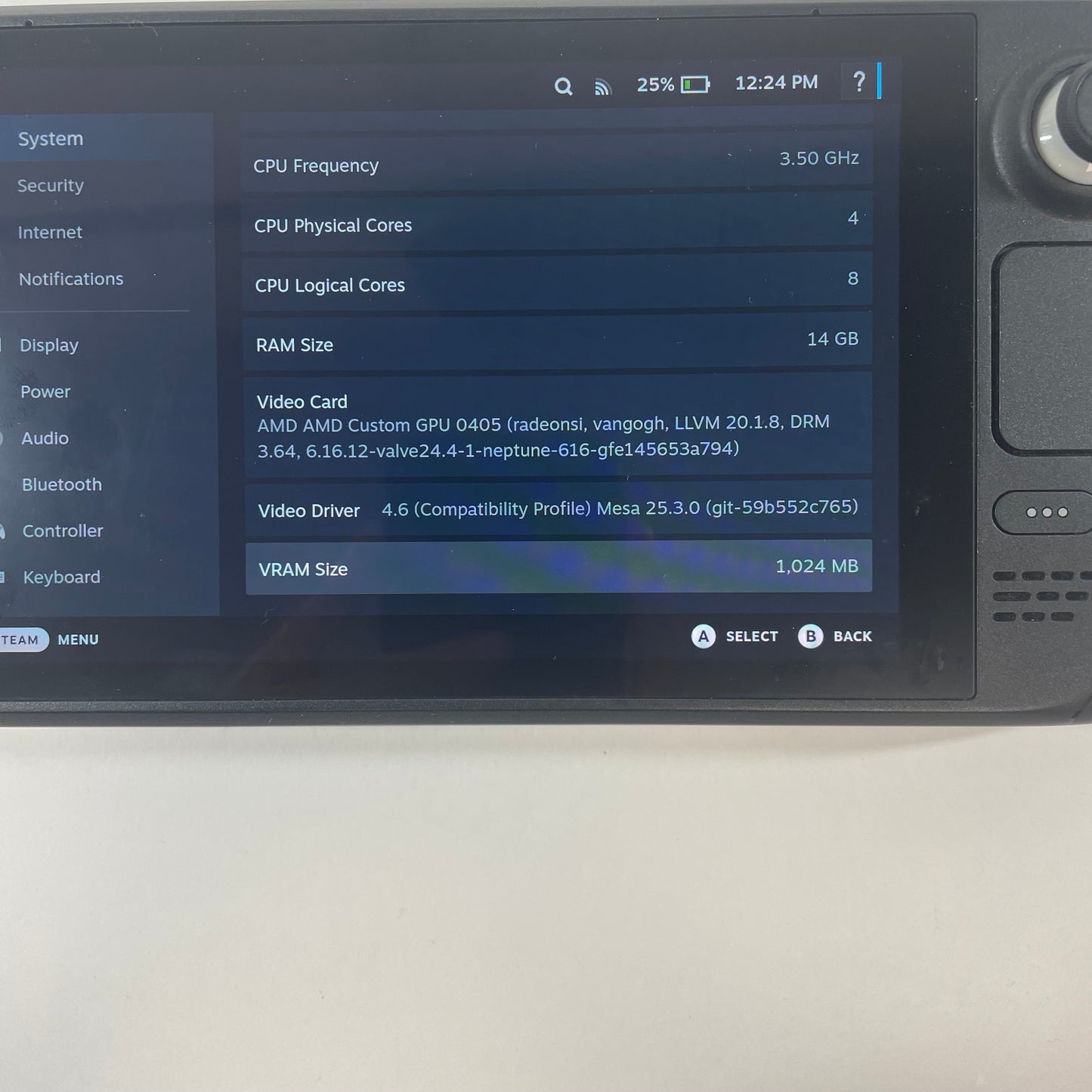 Valve Steam Deck 7" AMD 7nm Ryzen APU 16GB RAM 512GB Black 1010