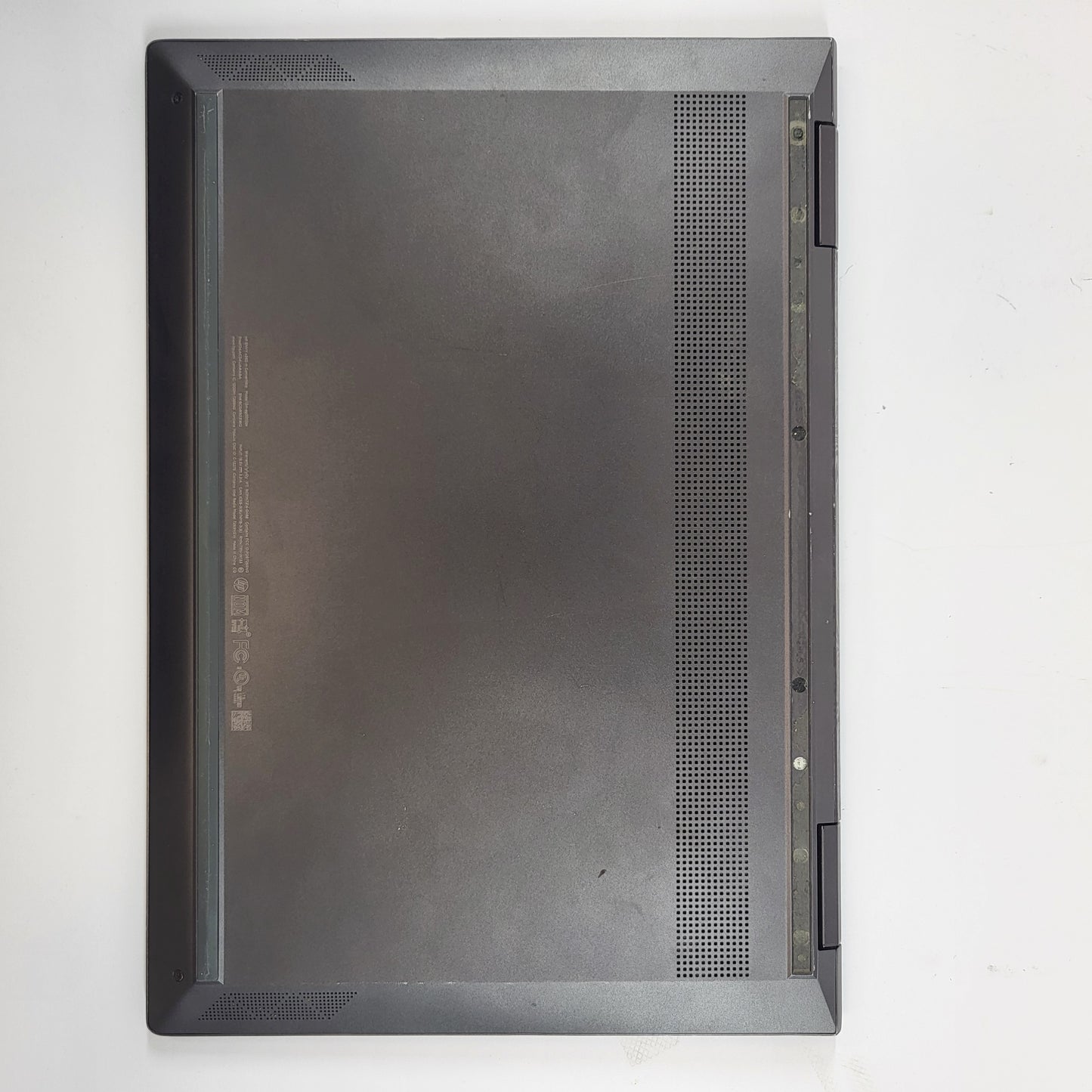 HP Envy x360 13m-ag0001dx 13.3" Ryzen 7 2700U 2.0GHz 8GB RAM 250GB SSD