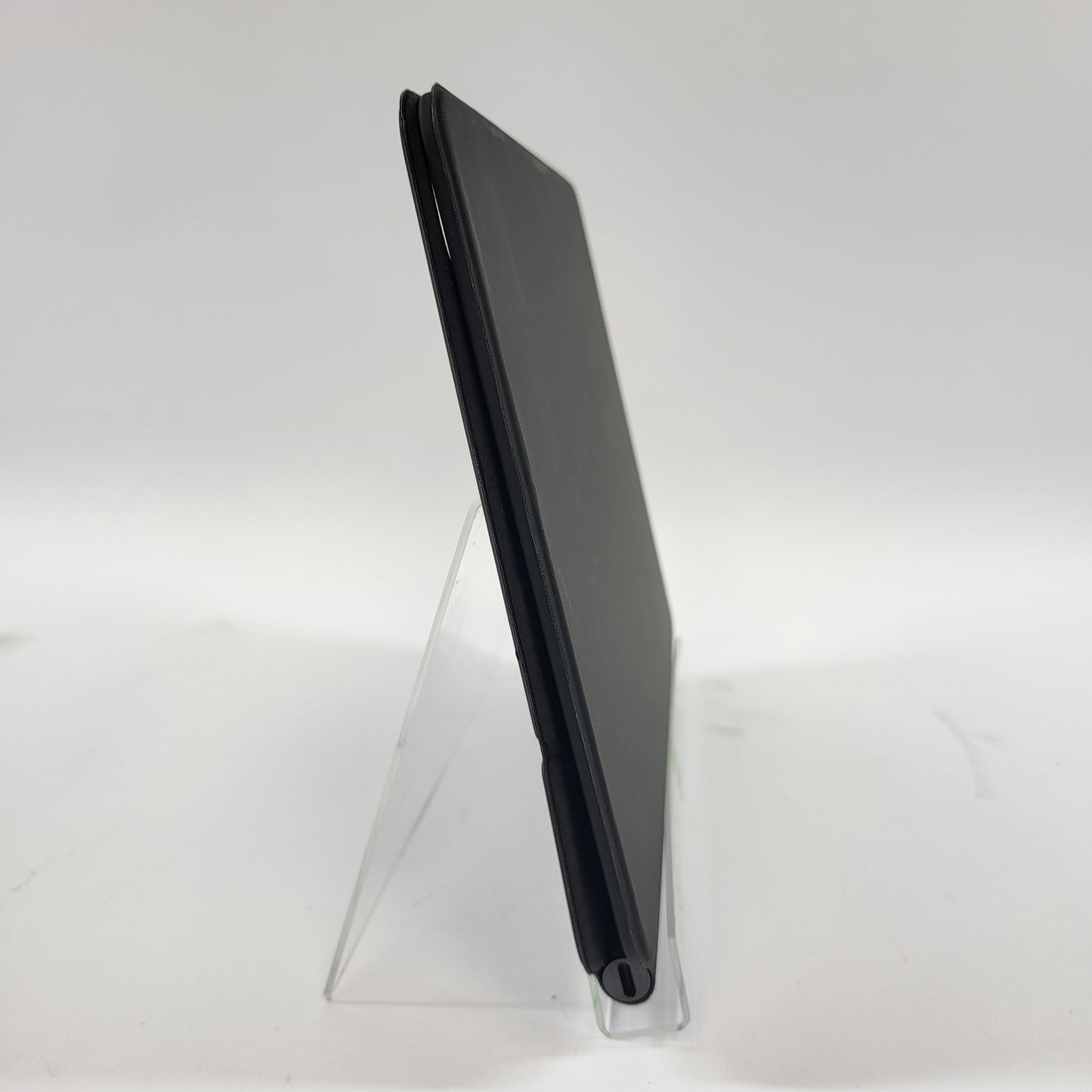 Apple Smart Folio for iPad Pro 11" Keyboard Folio Case Black A2261