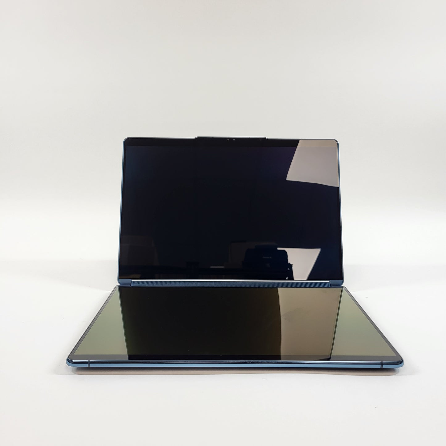 Lenovo Yoga Book 9i 13IMU9 13.3" Core Ultra 7 155U 1.7GHz 16GB RAM 1TB SSD