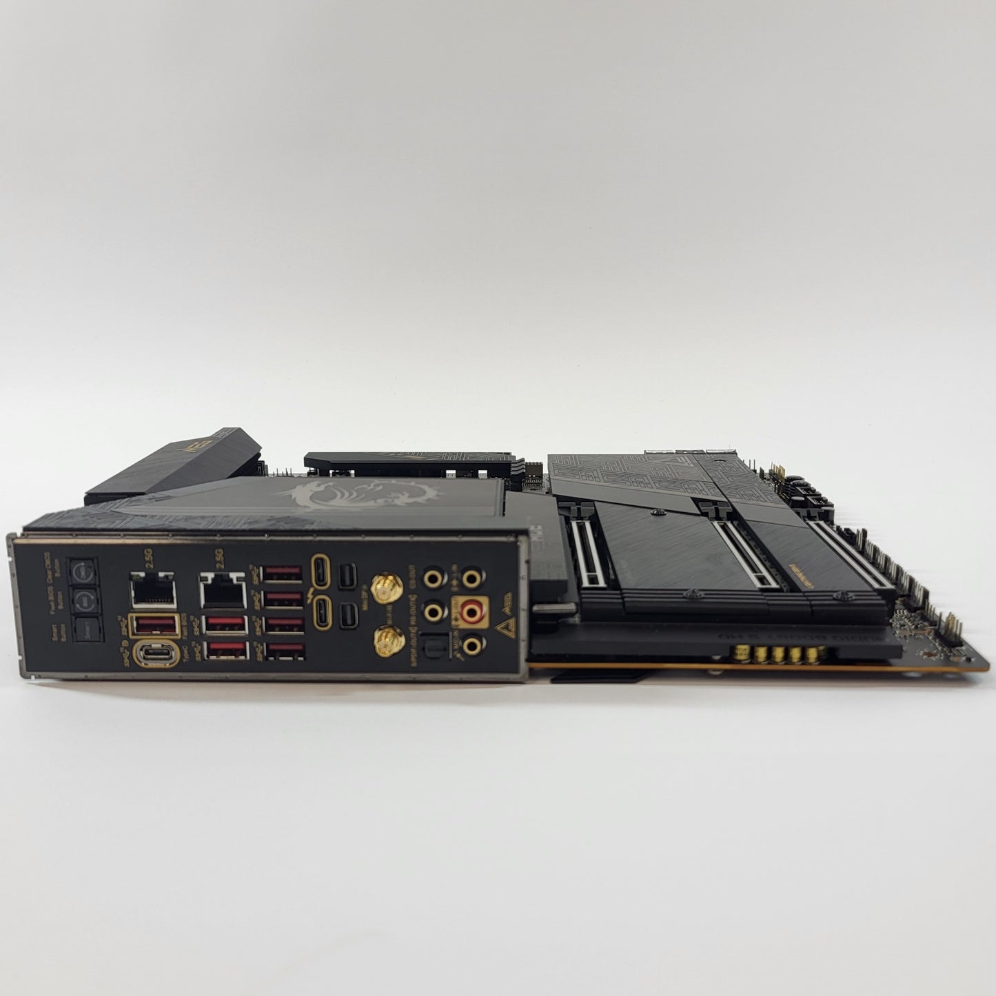 MSi MEG Z790 ACE LGA 1700 E-ATX READ Intel DDR5 Motherboard