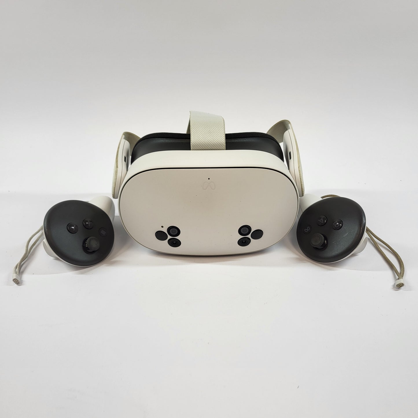 Meta Quest 3S 128GB Standalone All-in-One VR Headset P97