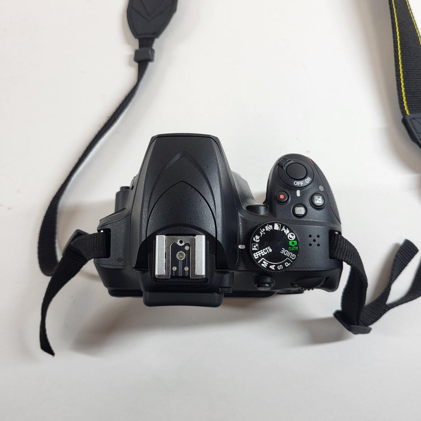 Nikon D3400 24MP Digital SLR DSLR Camera 4509 Shutter Count