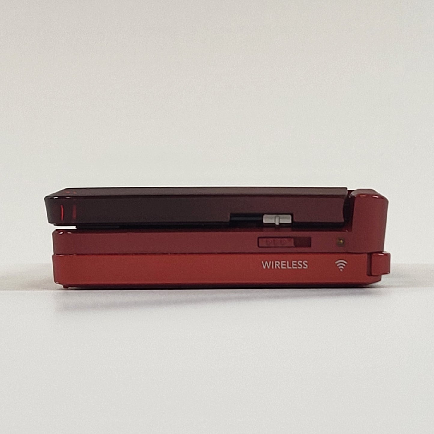 Nintendo 3DS Handheld Game Console CTR-001 Metallic Red CIB