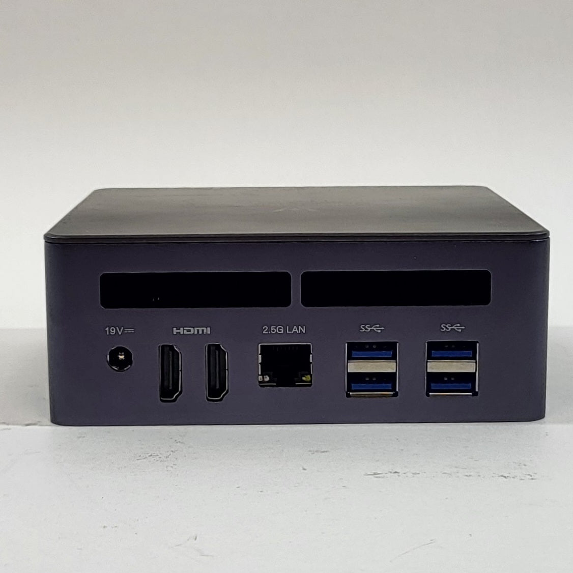 MinisForum UM790 Pro Mini PC Ryzen 9 7940HS 4.0GHz 32GB RAM 1TB SSD
