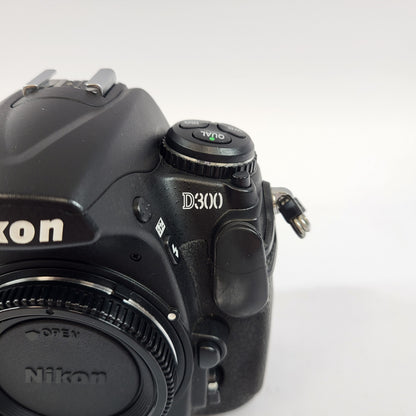 Nikon D300 12.3MP Digital SLR DSLR Camera