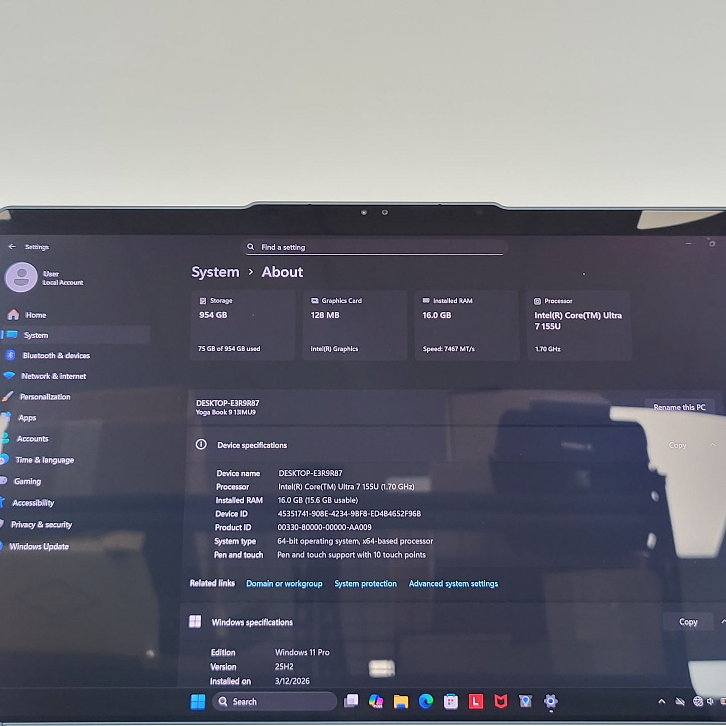 Lenovo Yoga Book 9i 13IMU9 13.3" Core Ultra 7 155U 1.7GHz 16GB RAM 1TB SSD
