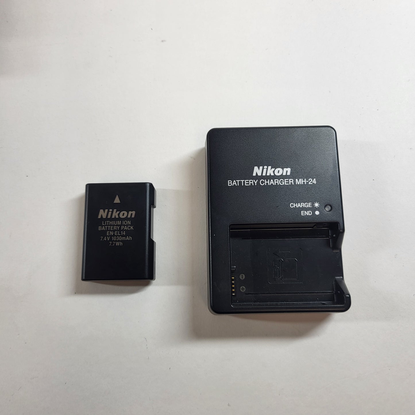 Nikon D3100 14MP SLR 716 Shutter Count