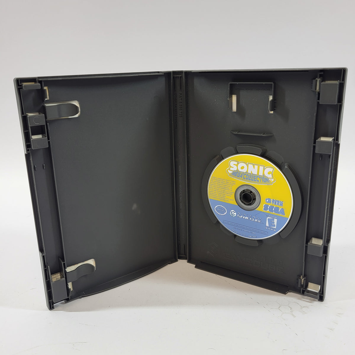 Sonic Mega Collection (Nintendo GameCube, 2002)